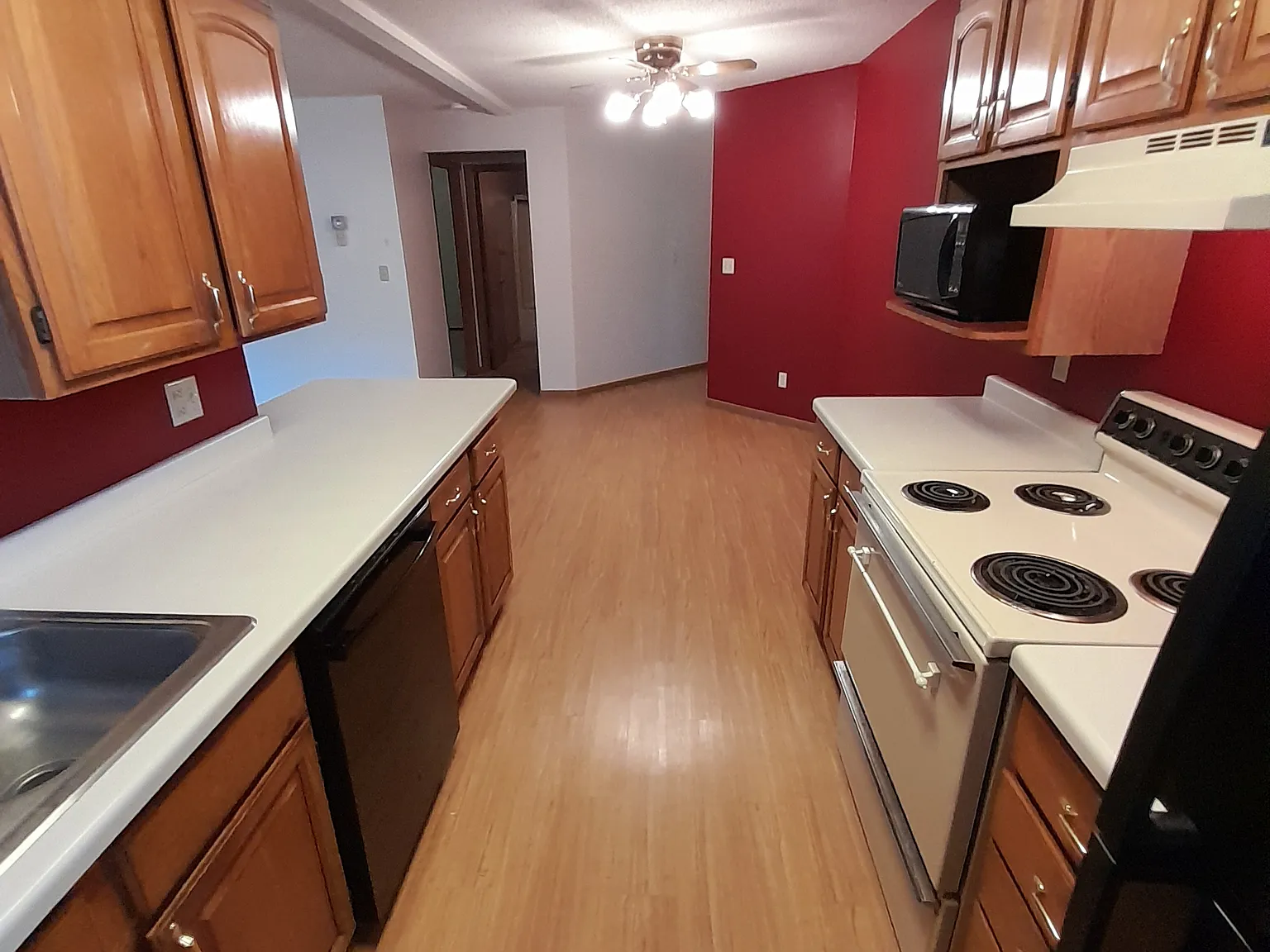 2 bed, 1180 sqft, $1,600 — Photo 4