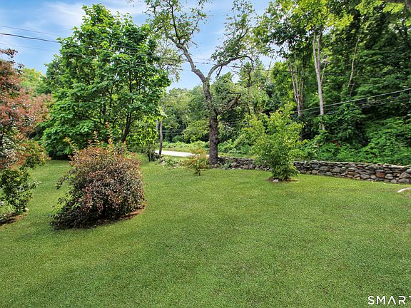 2nd image of 784 Warrenville Road