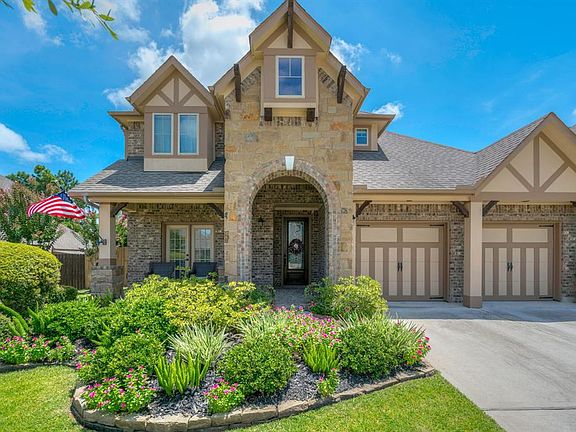 4th image of 1036 Cedar Forest Dr