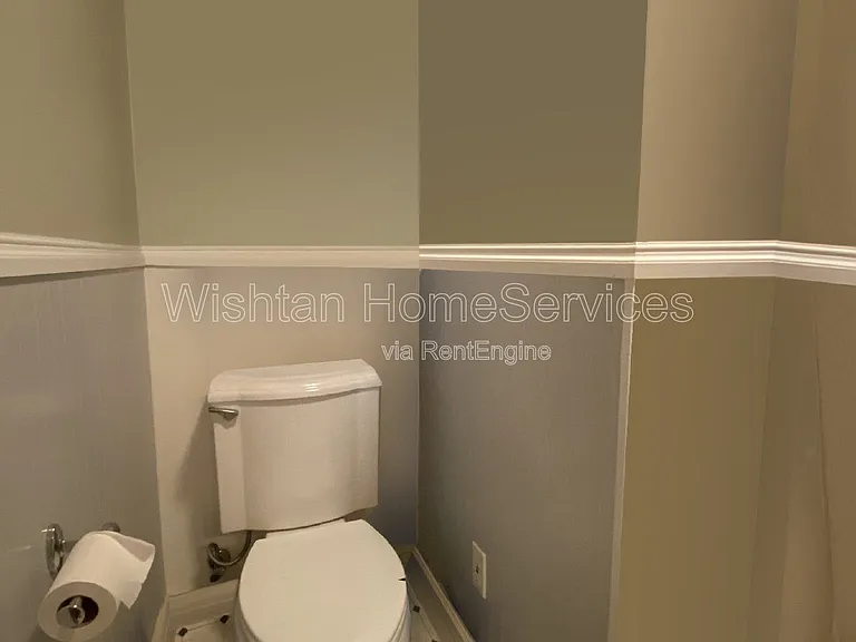 538 N Randolph St #6 — Photo 8