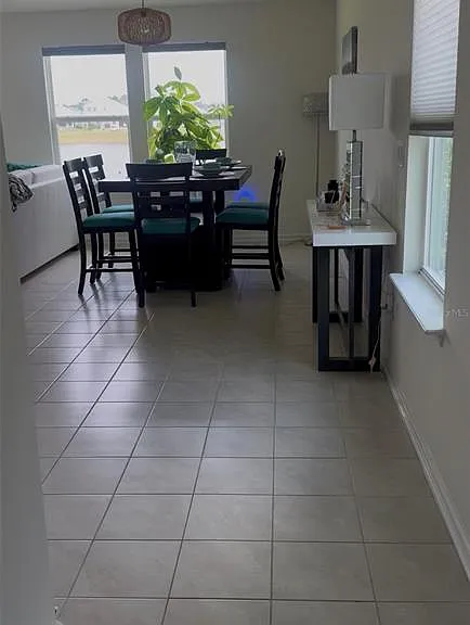 17 Waverly Ln — Photo 3