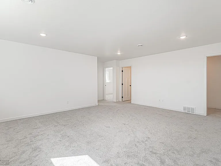 1615 5th Ave NE — Photo 29