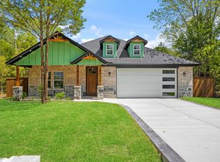 104 Parkside Dr, Trinidad, TX 75163