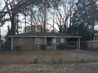 2846 Laguna Dr, Decatur, GA 30032