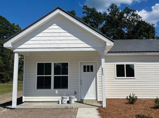 403 Carter Rd #A, Allenhurst, GA 31301
