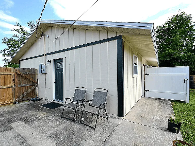 1018 Colonnade Ave SE — Photo 13
