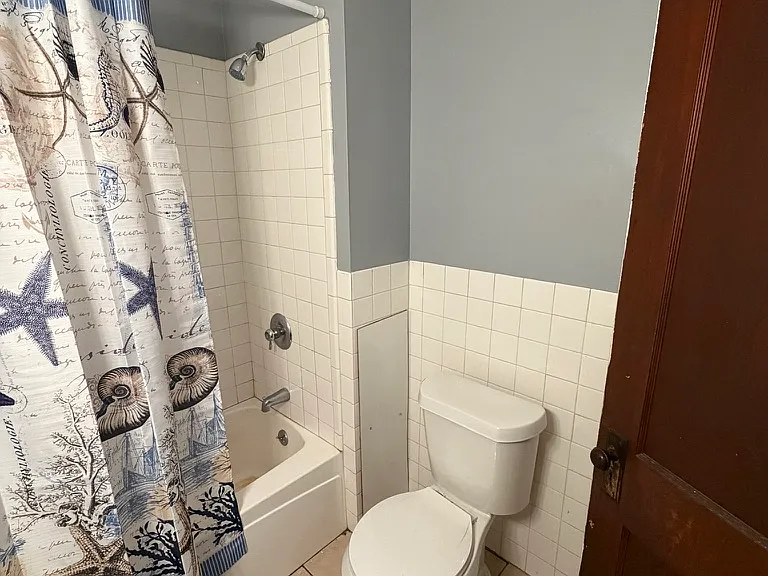 324 W 28th St #1 — Photo 9