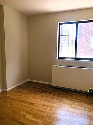 Rented by Akam Sales and Brokerage | media 15