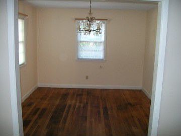 http://www.propertyboss.net/CustomerImages/SWEYER_71385/media/Properties/506%20Long%20Leaf%20Acres%20Drive/zsmall_506%20Logn%20Leaf%20Acres%20Dr%20015.jpg