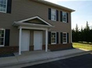 1301 5th St NE APT D, Hickory, NC 28601