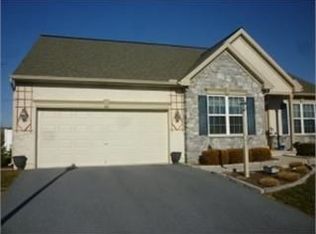 320 Hollow Vw, Manheim, PA 17545