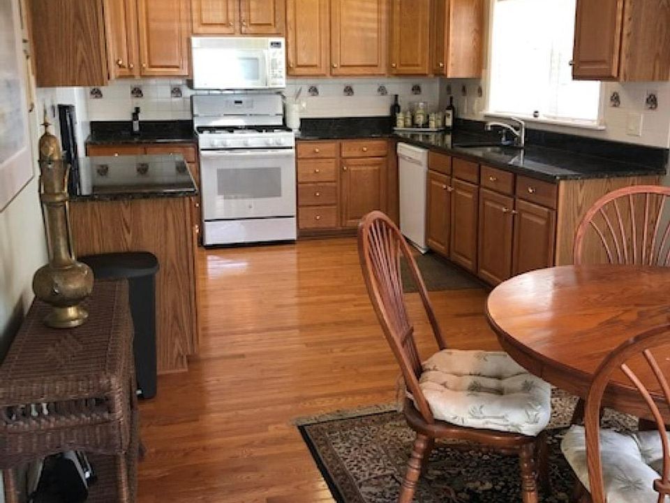 637 Blue Bell Springs Dr, Blue Bell, PA 19422 Zillow