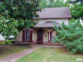 411 S Poplar St, Carbondale, IL 62901