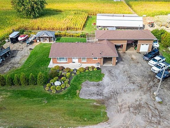 4th image of 591 Governors Rd E