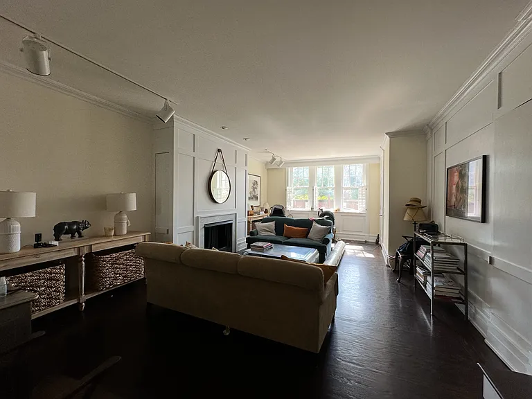 323 Pine St — Photo 17