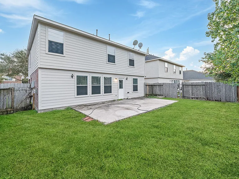 19606 Narcissus Brook Ln — Photo 38