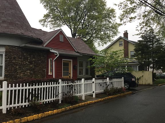2nd image of 8 Parkway W