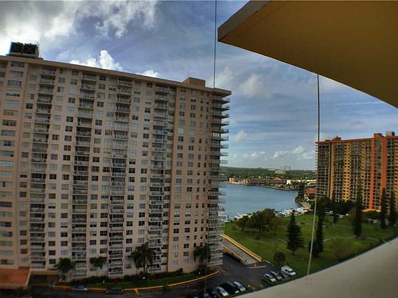 3rd image of 251 174th St APT 1405