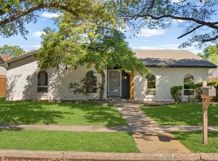 8617 Baumgarten Dr, Dallas, TX 75228