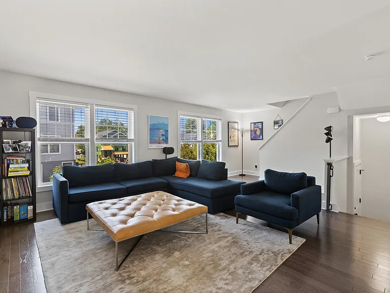 110 Berwick Ave #110 — Photo 10
