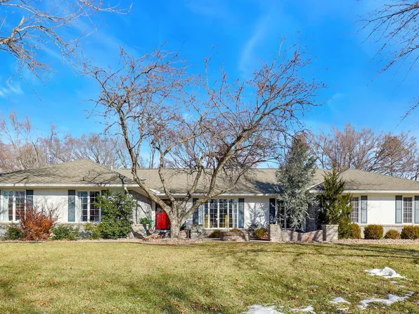 7900 E Donegal Ln, Wichita, KS 67206