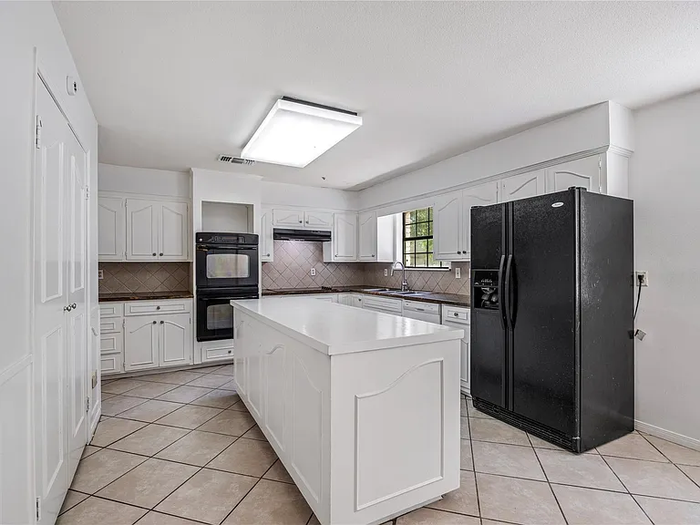 11906 Pepperdine Ln — Photo 14