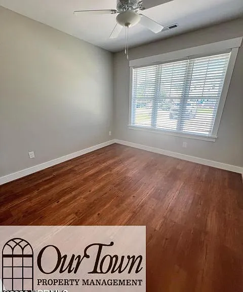 5115 Durban Dr N — Photo 11