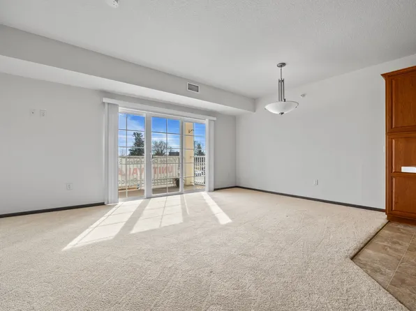 600 E Hillcrest Ave Unit 213, Indianola, IA 50125