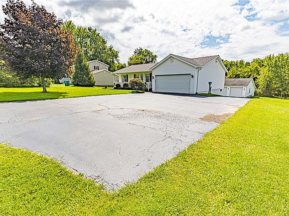 2nd image of 3699 Mitchell Rd