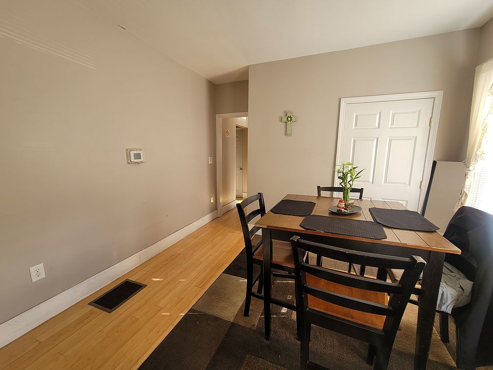2nd image of 216-216A S Main St #10