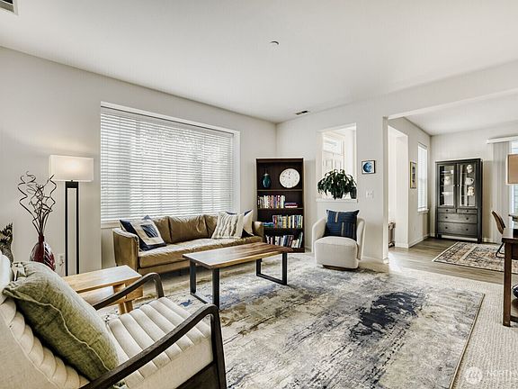 4th image of 18705 101st Avenue NE #3