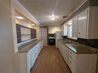 390 23rd St, Batesville, AR 72501