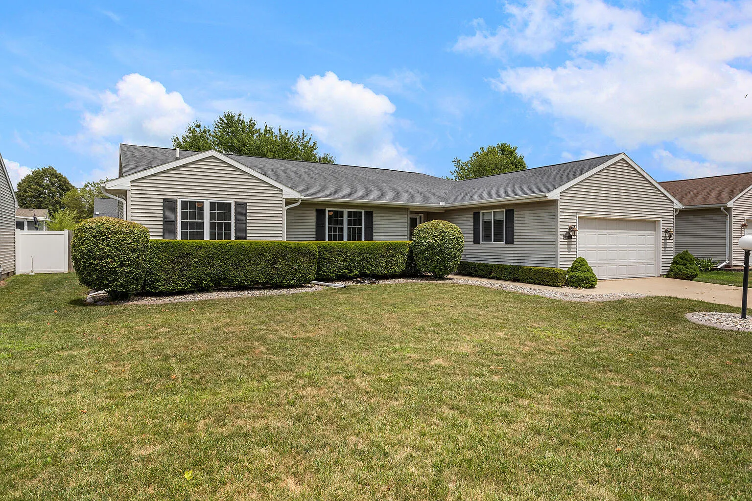 3210 Amy Dr photo 1