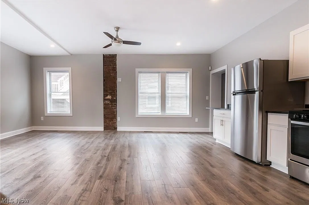 2 bed, 1.0 bath, 1000 sqft, $1,800 — Photo 4