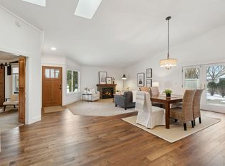 5417 Sanibel Dr, Minnetonka, MN 55343