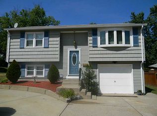 37 Francis Ave, Pawtucket, RI 02860