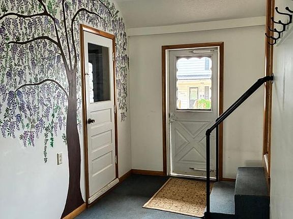 4th image of 705 Cornplanter Ave #6
