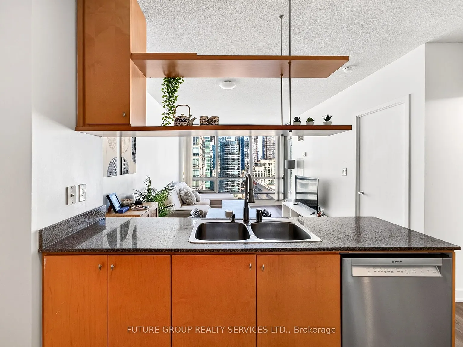 1 bed, $2,385 — Photo 3