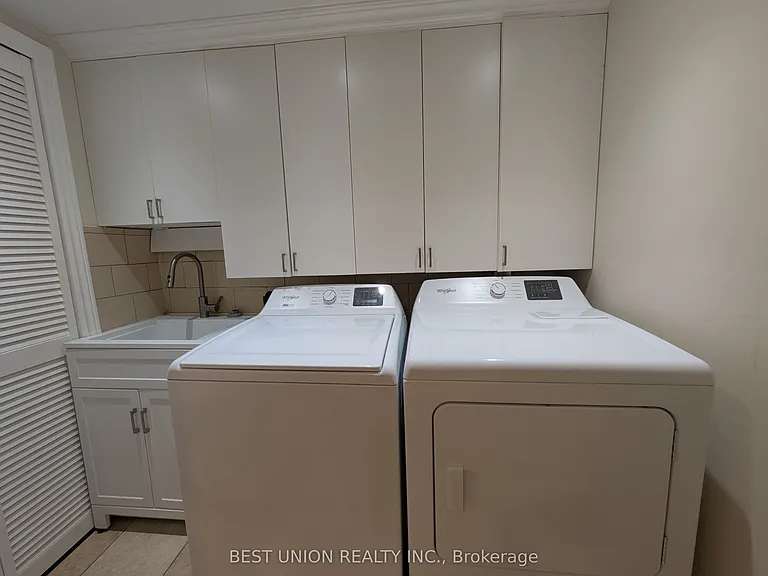 1596 Brandy Ct — Photo 16