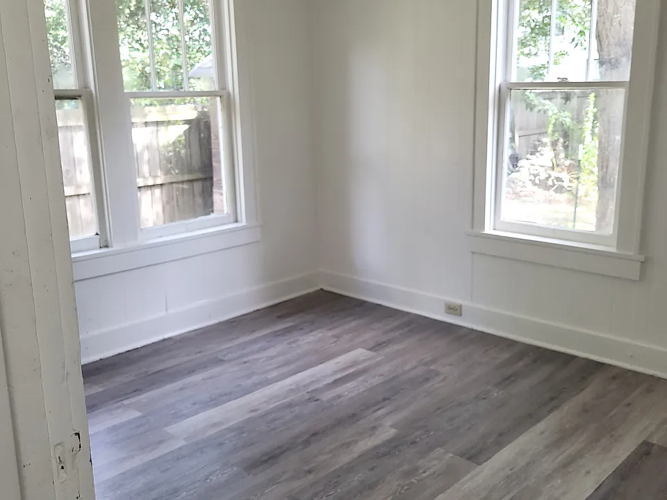 503 7th Ave