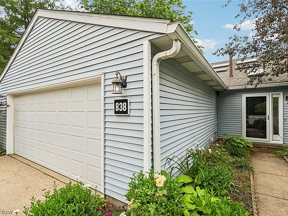 4th image of 838 Lynnhaven Ln