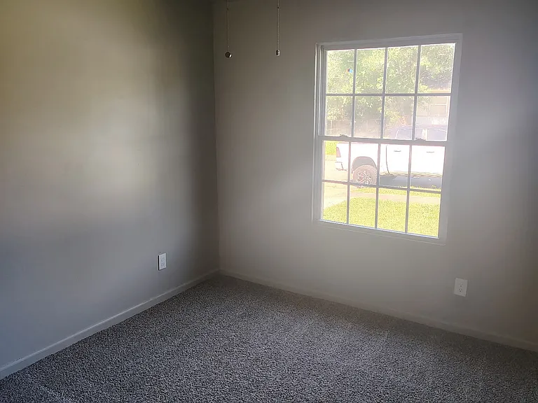 6317 N Denver Ave — Photo 8