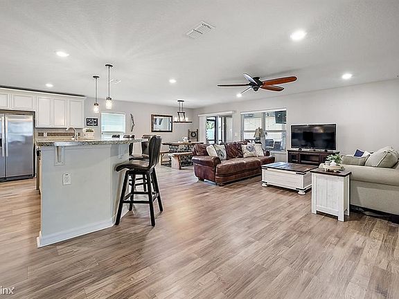 5th image of 3225R Bayou Ln
