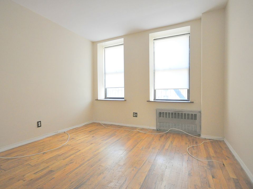 2nd image of 250 W 146th St APT 6B