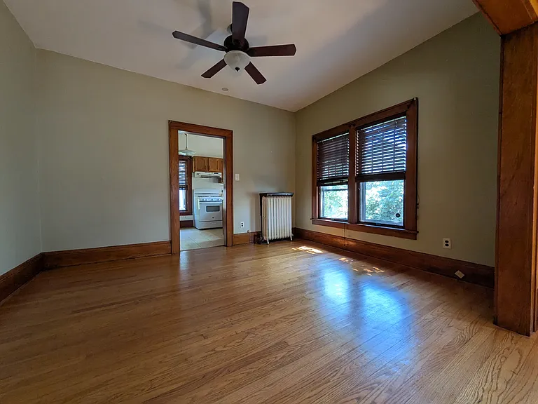 106 Orwood Pl — Photo 3