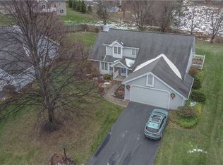 45 Sewilo Hills Dr, Rochester, NY 14622