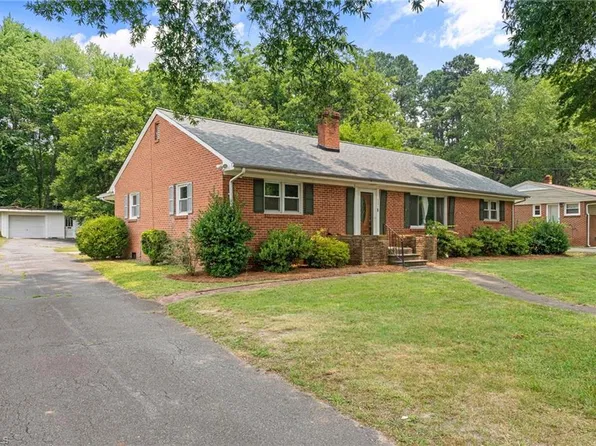 801 Claymore Ct, Reidsville, NC 27320