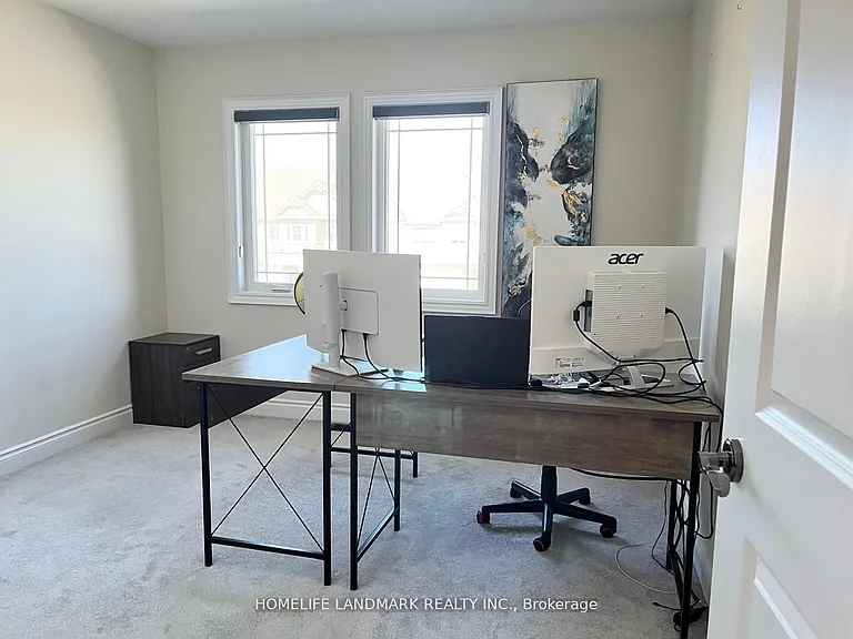 43 Lorne Thomas Pl — Photo 22