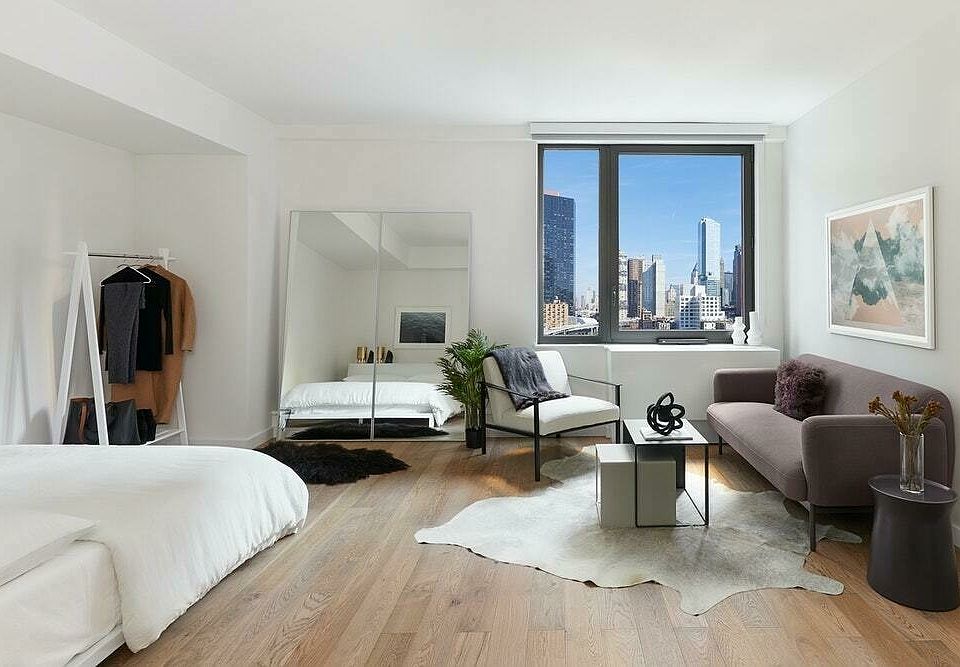 1st image of 411 W 35th St #9N