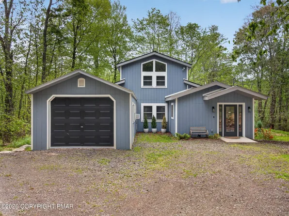 54 Lehigh River Dr N, Gouldsboro, PA 18424